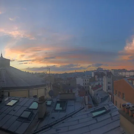 2 Bedrooms Flat In The Center Of With Terrasse And Incredible View アパート
