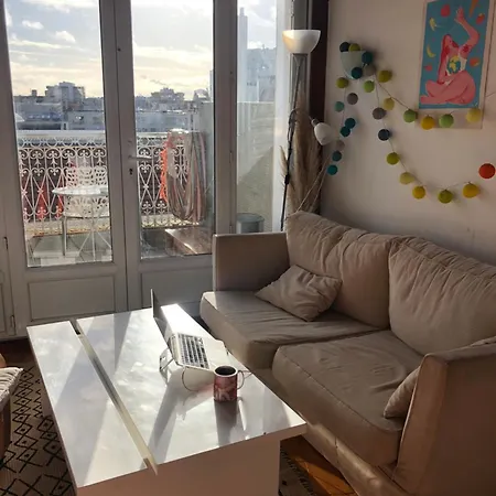 2 Bedrooms Flat In The Center Of With Terrasse And Incredible View アパート パリ